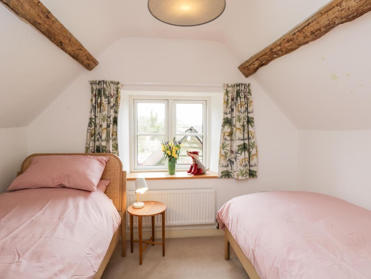 High Cogges Farm Holiday Cottages Witney Exterior foto