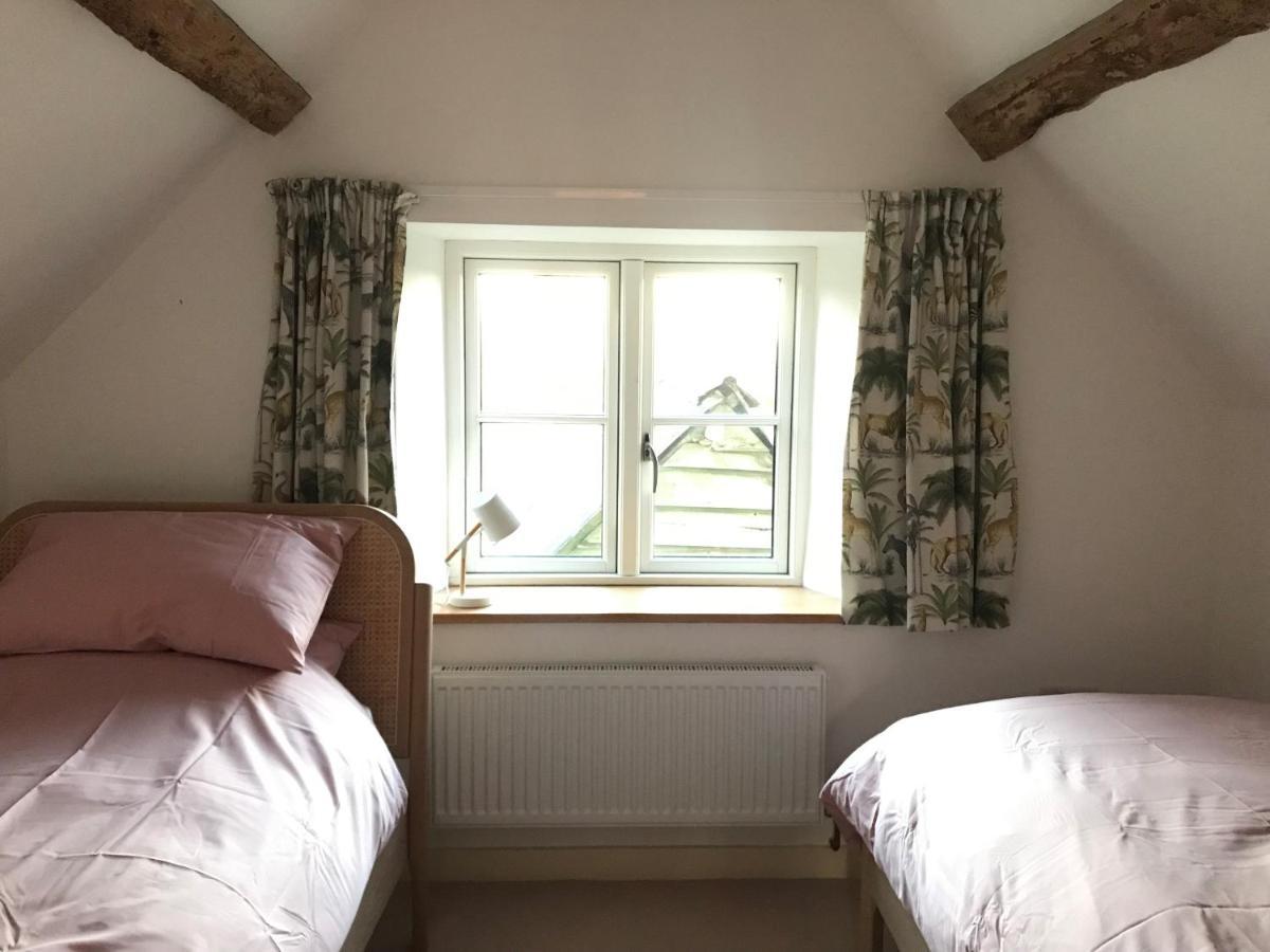 High Cogges Farm Holiday Cottages Witney Exterior foto